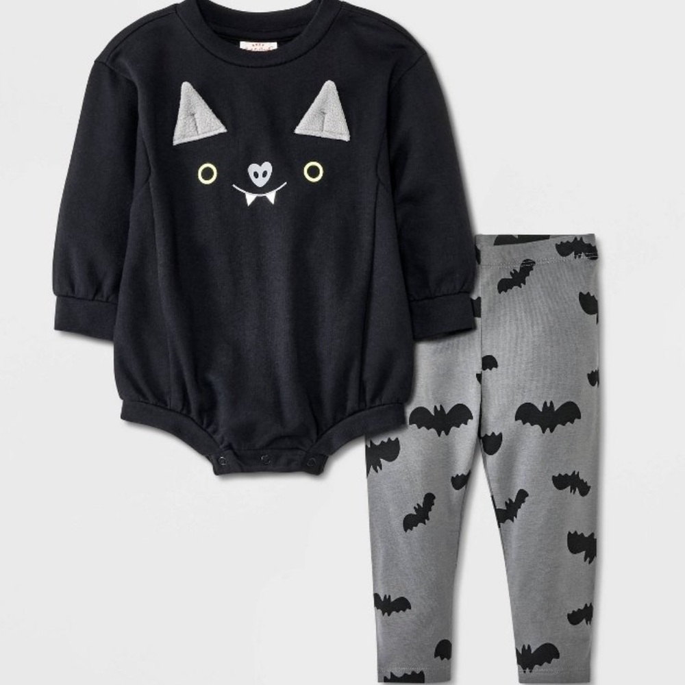 Cat & Jack 2 piece set bat bodysuit romper with leggings